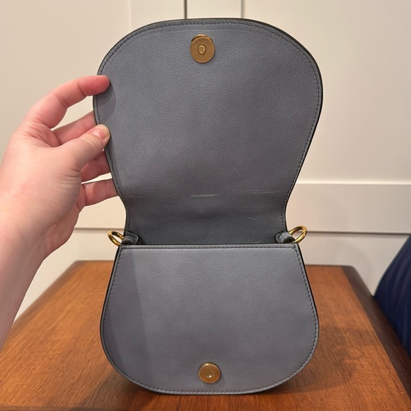 Chloe Nile Bag | Bracelet Bag | Light Blue - Picture 9 of 12